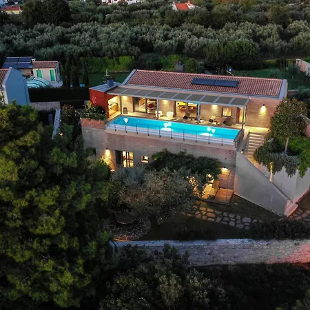 Casa Arbor Blanco *